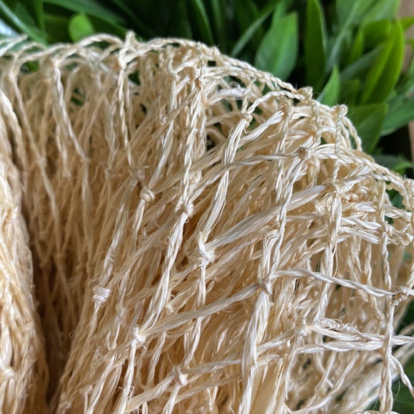 Pottery Barn Hand Woven Abaca Large Net Table Runner Nautical Natural Decoration - Picture 9 of 11